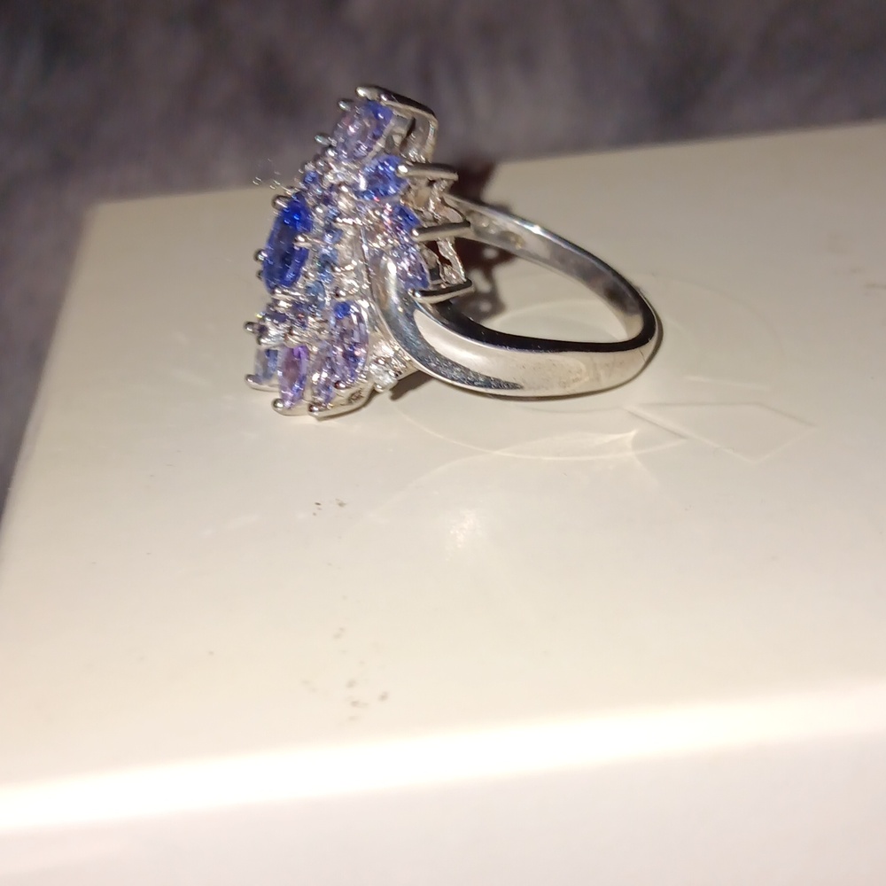 Stunning Designer JS 925 Sterling Silver Tanzanite Cluster Ring - Size 8 - Picture 5 of 9
